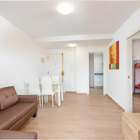 En Apartment *